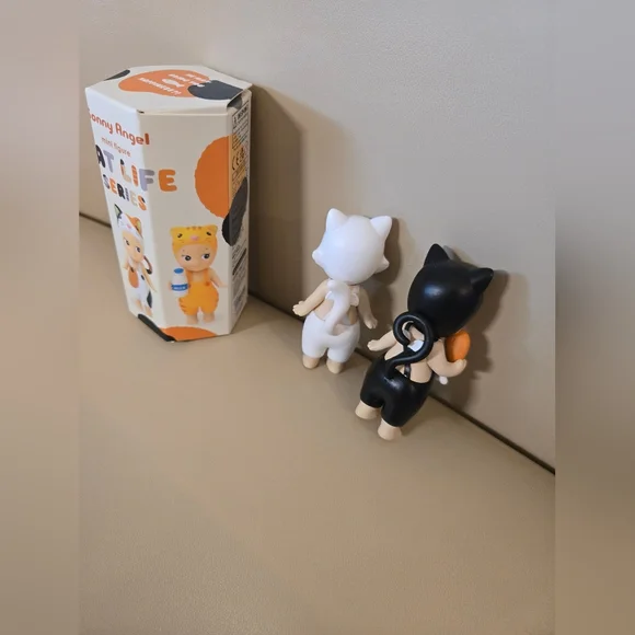 Sonny Angel Cat Life Series Black And White Cat Toy Decor